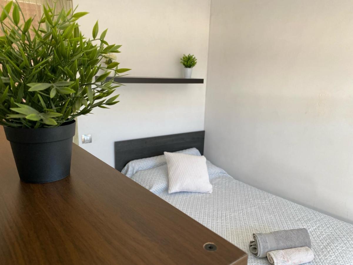 Castilleja , Casa-Apartamento Cerca Centro Sevilla Wifi Familias Trabajo Garaje Castilleja de la Cuesta Dış mekan fotoğraf