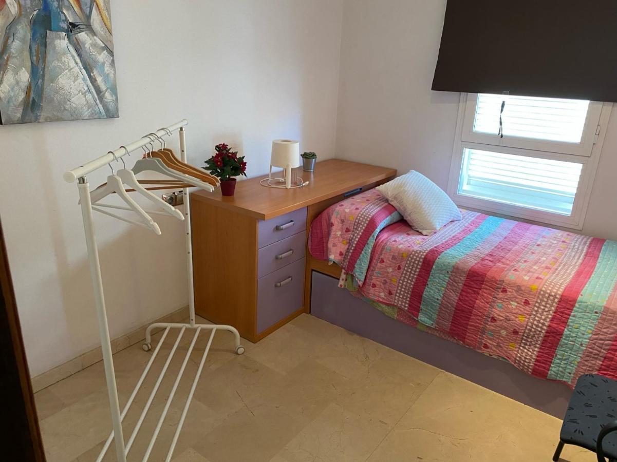 Castilleja , Casa-Apartamento Cerca Centro Sevilla Wifi Familias Trabajo Garaje Castilleja de la Cuesta Dış mekan fotoğraf