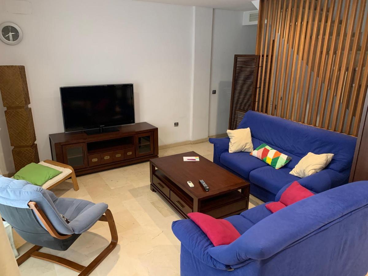 Castilleja , Casa-Apartamento Cerca Centro Sevilla Wifi Familias Trabajo Garaje Castilleja de la Cuesta Dış mekan fotoğraf
